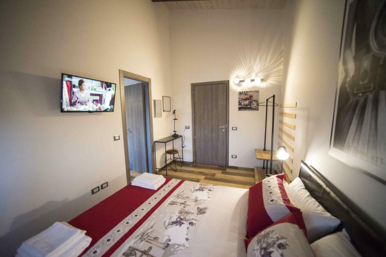 Cristiano Hotel Cosenza Exterior photo